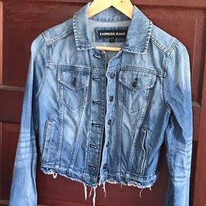Women’s Express cropped denim jacket - size small